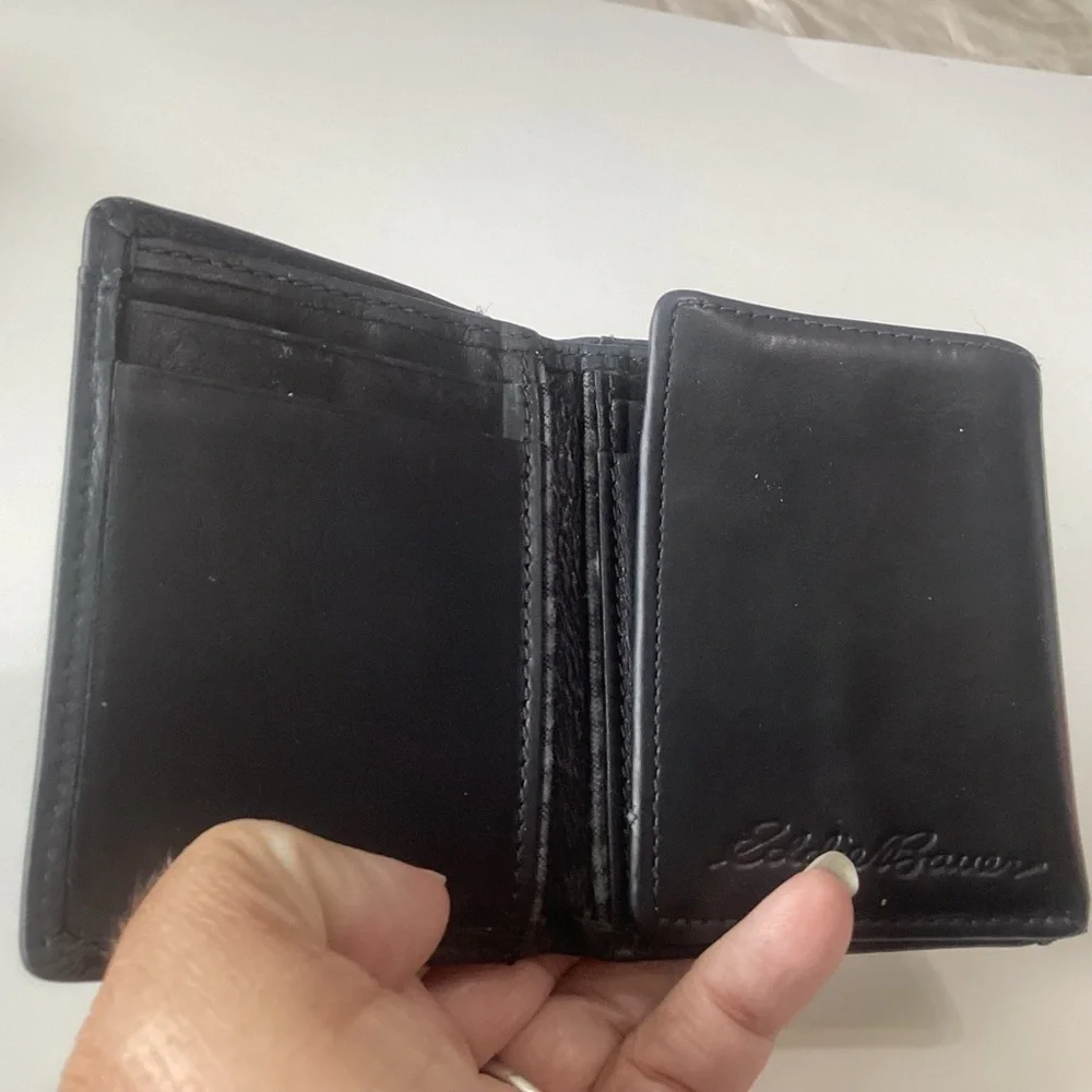 Eddie Bauer Black Leather trifold Wallet